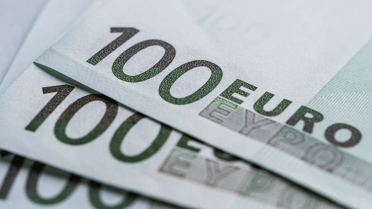 Bonus 100 euro in busta paga - Corporate - JobsNews.it