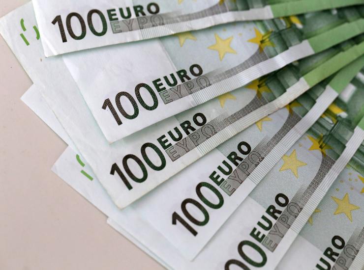 Bonus 100 euro - Depositphotos - JobsNews.it