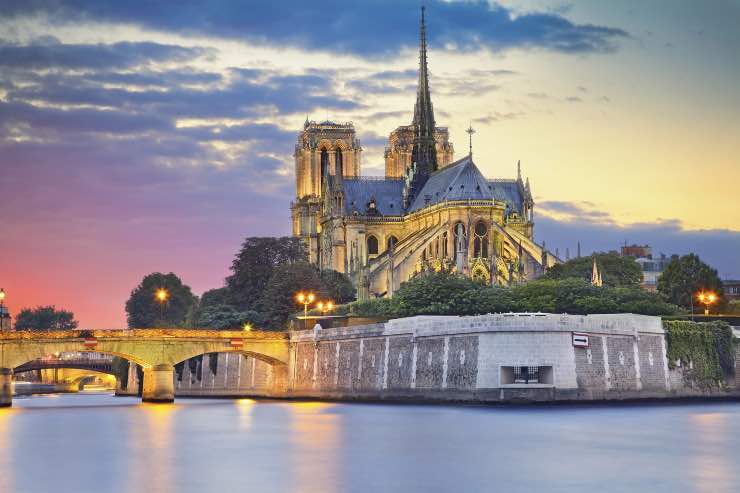 Cattedrale di Notre Dame - fonte_depositphotos - jobsnews.it