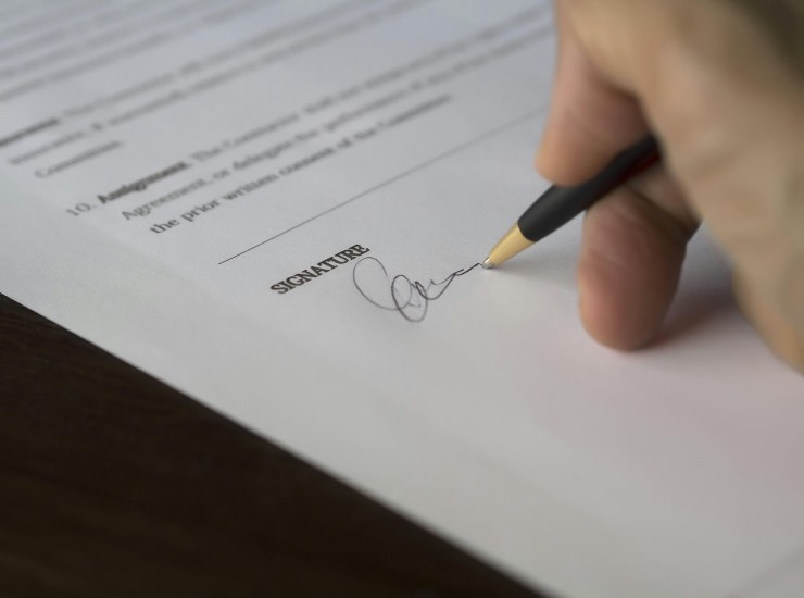 Firma del contratto - fonte_pexels - jobsnews.it