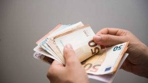 1000 euro sul conto corrente - fonte_Ansa - jobsnews.it