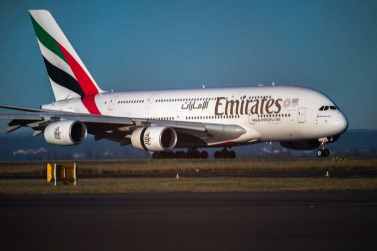 Fly Emirates - fonte_Canva - jobsnews.it