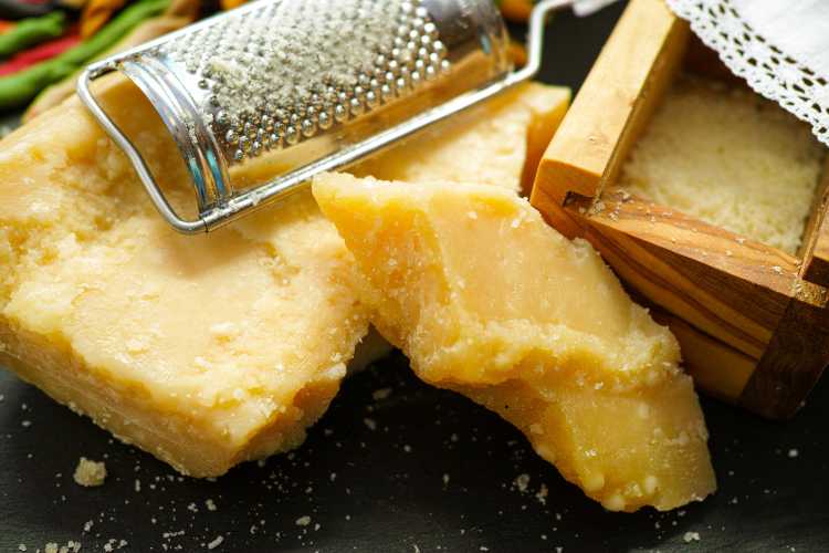 Parmigiano e conservazione - fonte_Canva - jobsnews.it