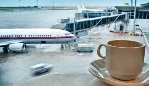 Caffè in volo - fonte_Canva - jobsnews.it